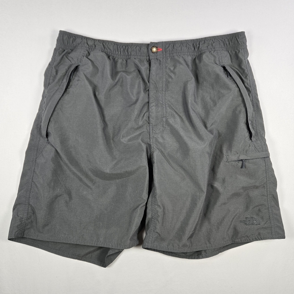 Vintage Y2K 2006 The North Face Grey Nylon Cargo Hiking Shorts Men's Large